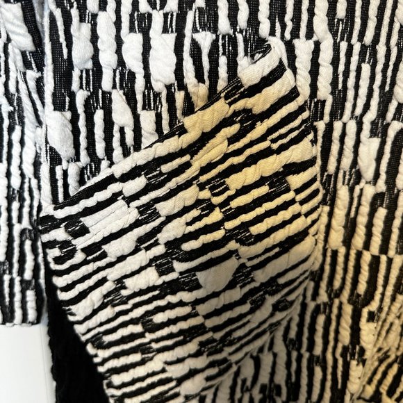 Tonia Debellis Black/White Front Zip Jacket - Picture 3 of 5